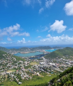foto di sint marteen dall'alto